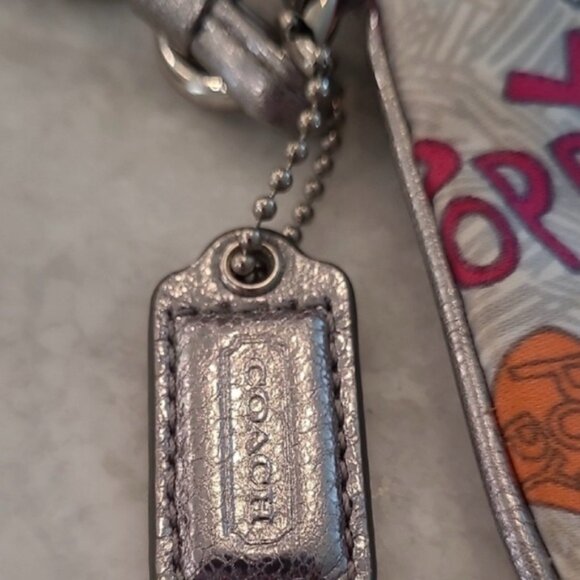 Coach Signature Poppy Graffiti Hearts Wristlet (w/Hang Tag)(EUC) - Picture 3 of 4